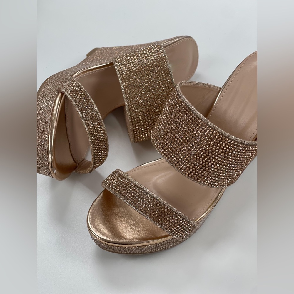 Champagne gold wedges